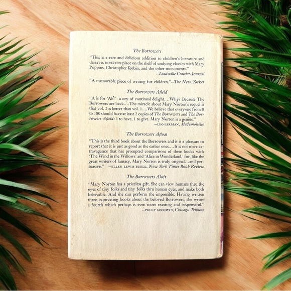 VINTAGE 1953 The Borrowers by Mary Norton - Illustrated by Beth and Joe Krush - Picture 2 of 14